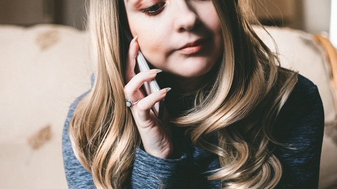 kvinde-telefon kvinde-telefon